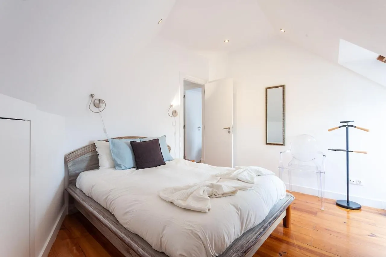 Santa Catarina Charming Duplex Apartment Lisboa