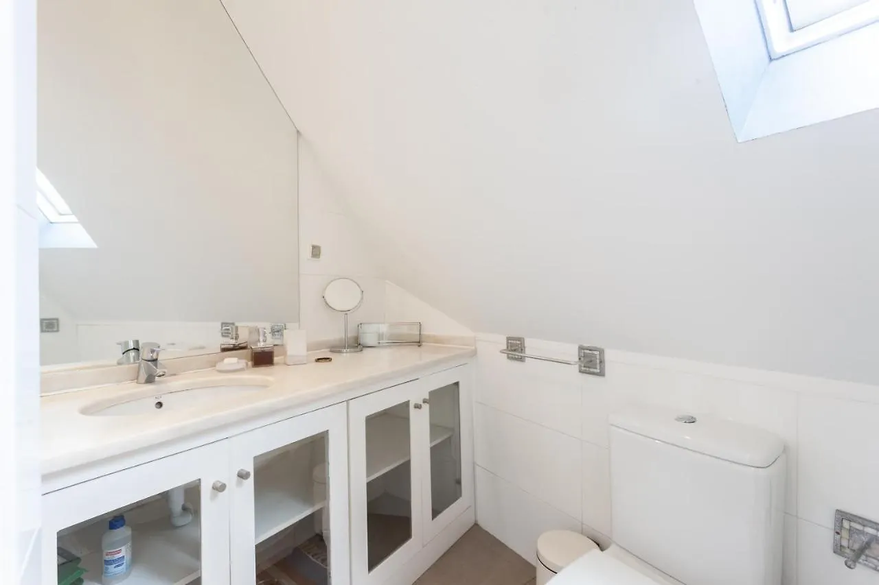Santa Catarina Charming Duplex Apartment Lisboa